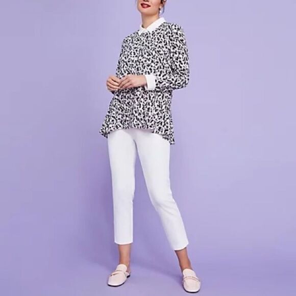 Isaac Mizrahi Live! 24/7 Stretch Crop Pants with Pockets - Picture 3 of 6